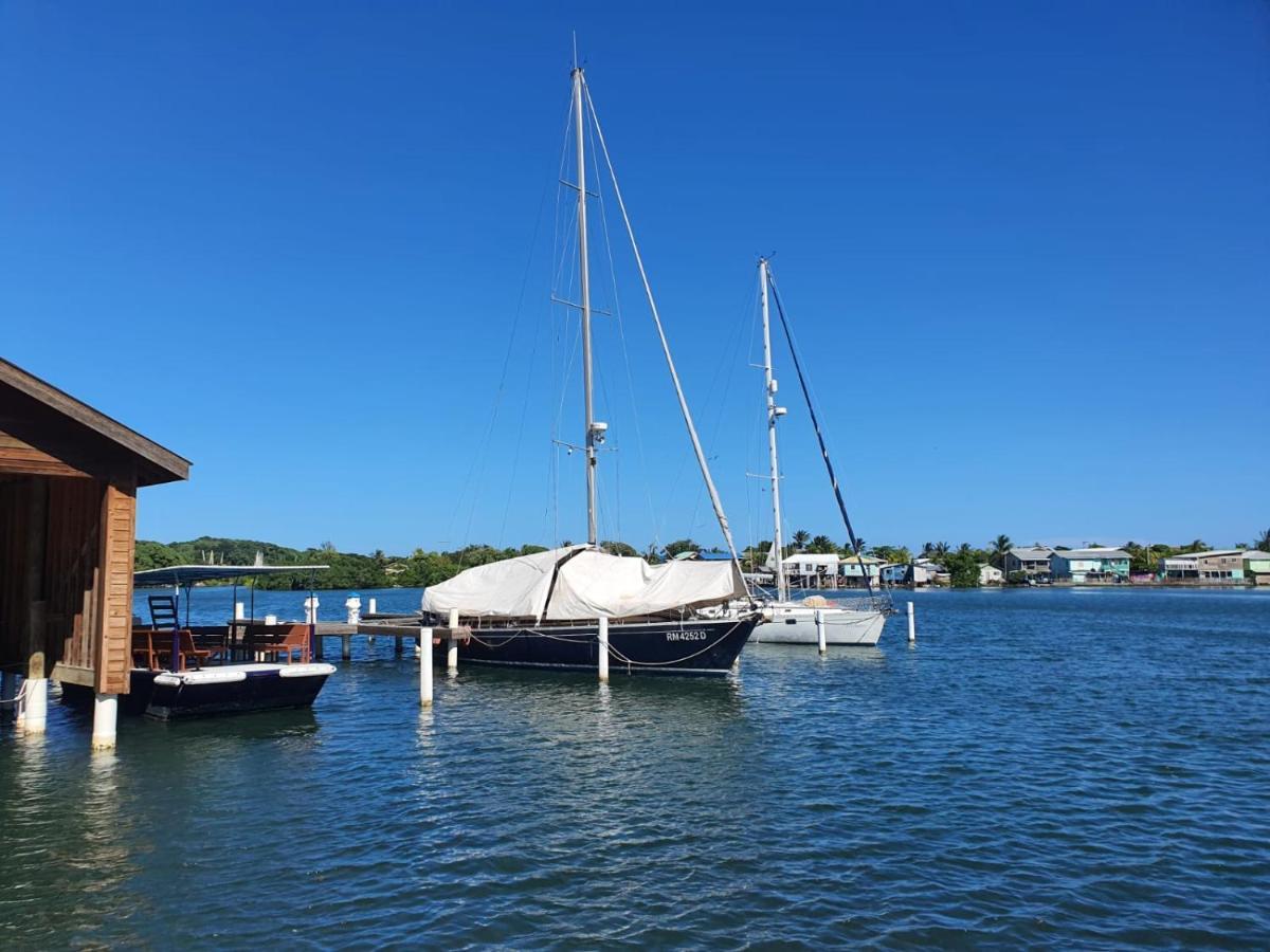 Hotel Roatan Yacht Club&Dive Center French Harbour Exterior foto