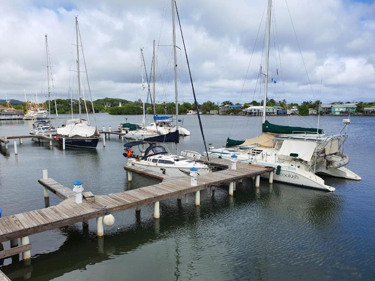 Hotel Roatan Yacht Club&Dive Center French Harbour Exterior foto